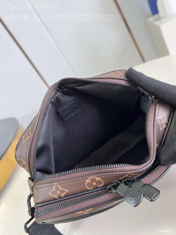 Cheap LOUIS VUITTON Alpha-24*16*8 Nano cm 0819